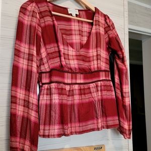 Jun&Ivy adorable plaid peplum cut out long sleeve top NWOT